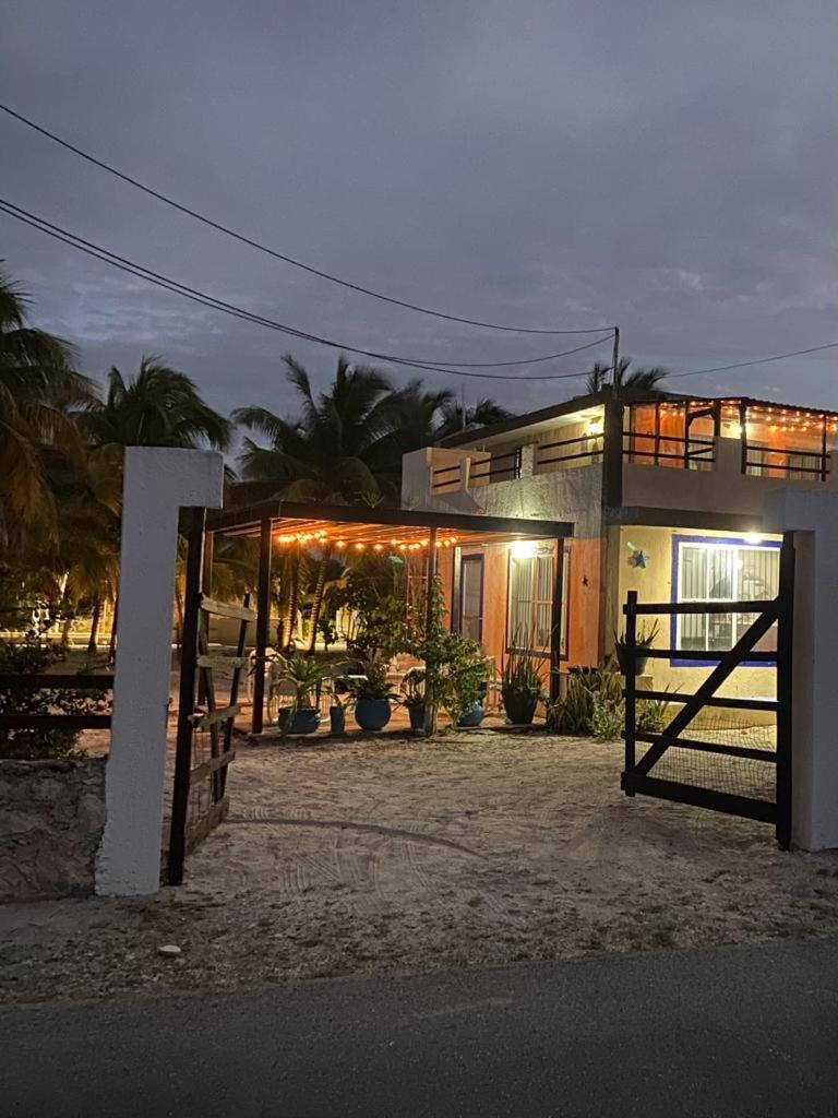 Casa Ibiza Celestun Villa Eksteriør bilde